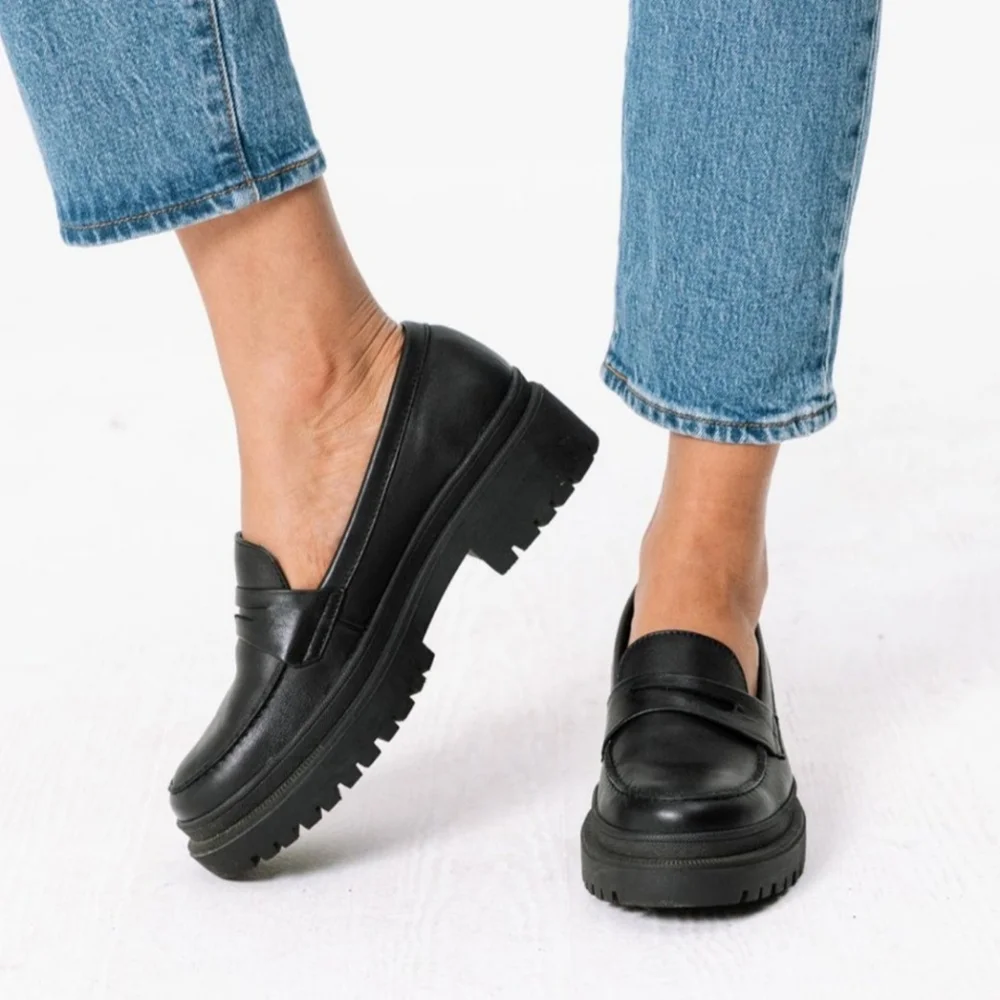 Portland Leather Zoe Chunky Leather Loafers EUC - Picture 3 of 10